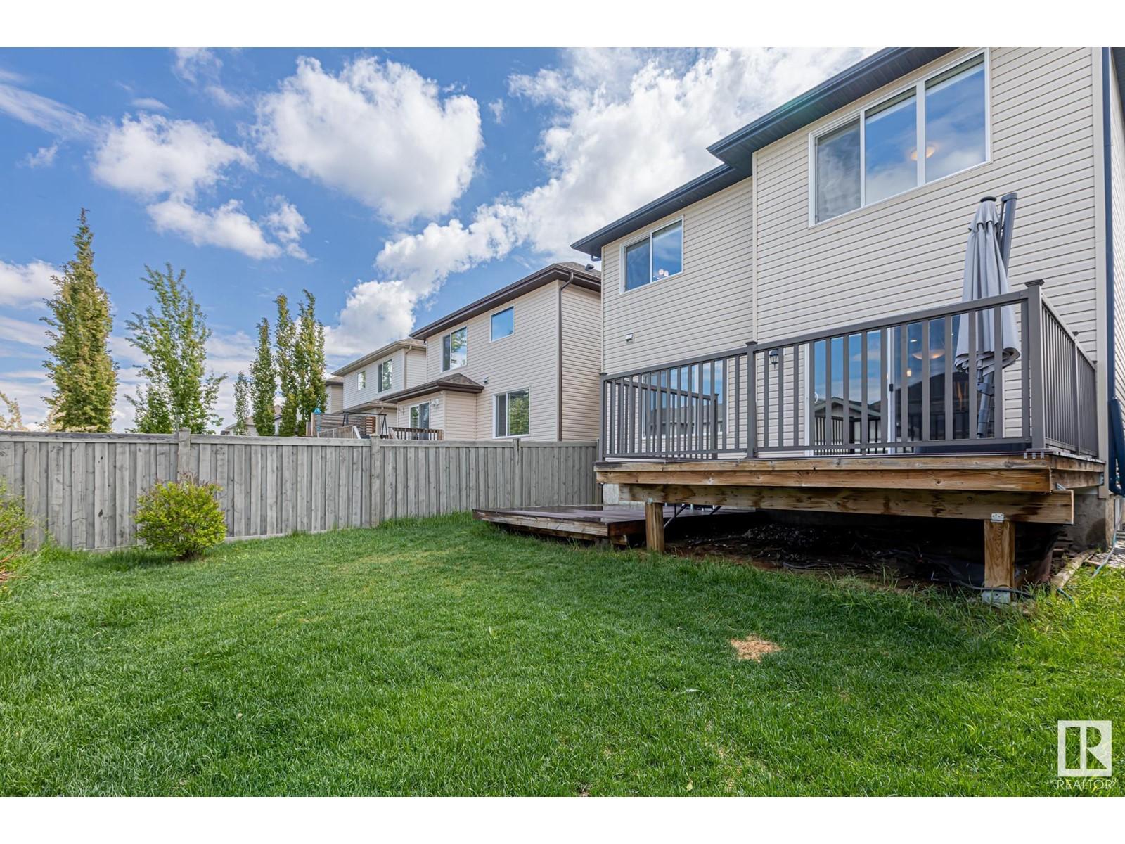 












3540 CLAXTON CR SW

,
Edmonton,




Alberta
T6W0Z6

