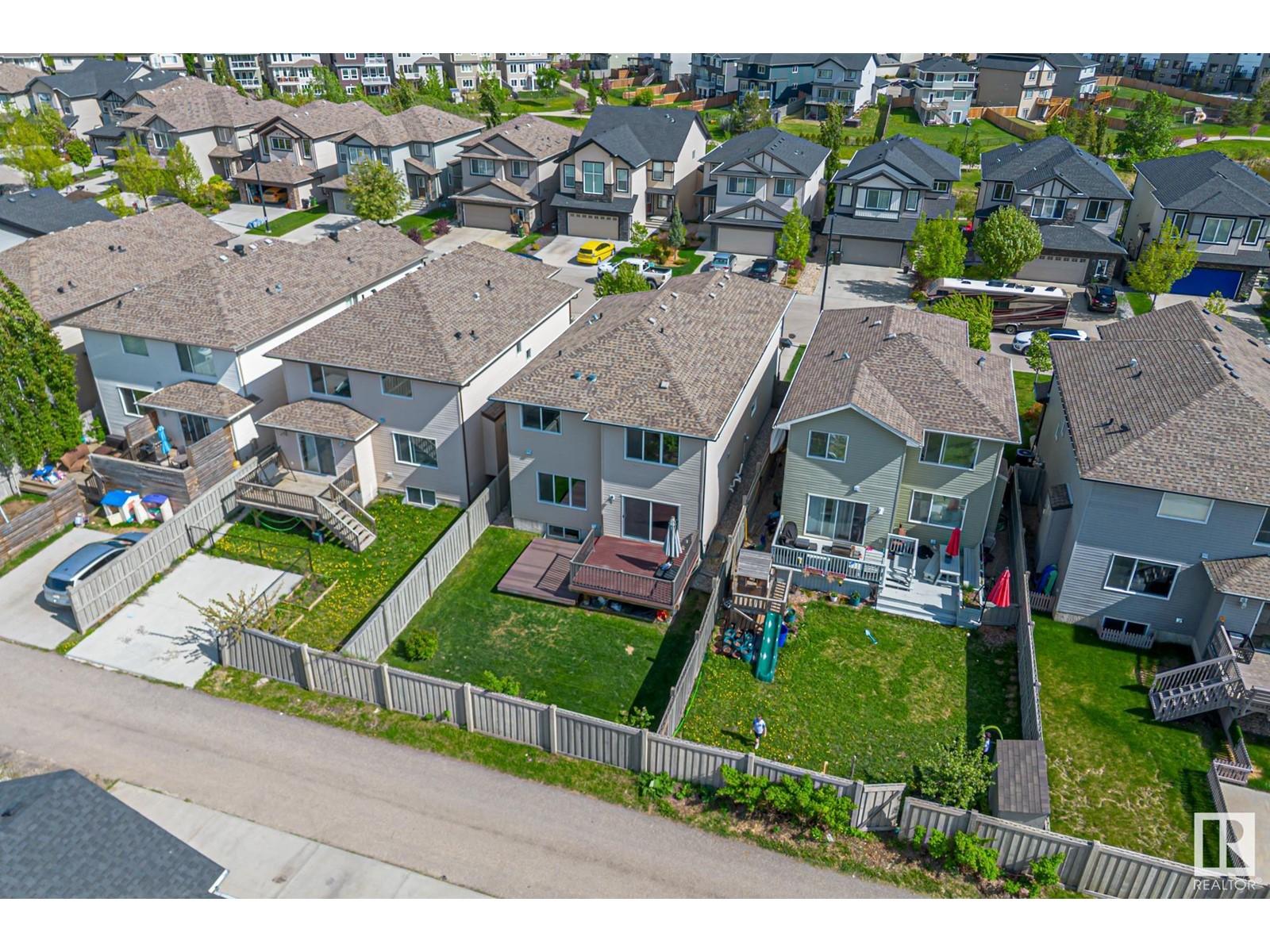 












3540 CLAXTON CR SW

,
Edmonton,




Alberta
T6W0Z6

