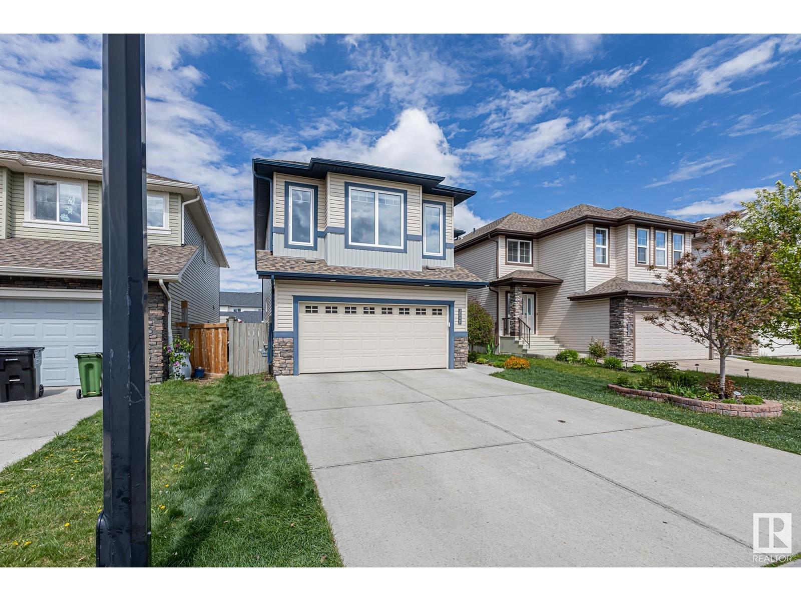 












3540 CLAXTON CR SW

,
Edmonton,




Alberta
T6W0Z6

