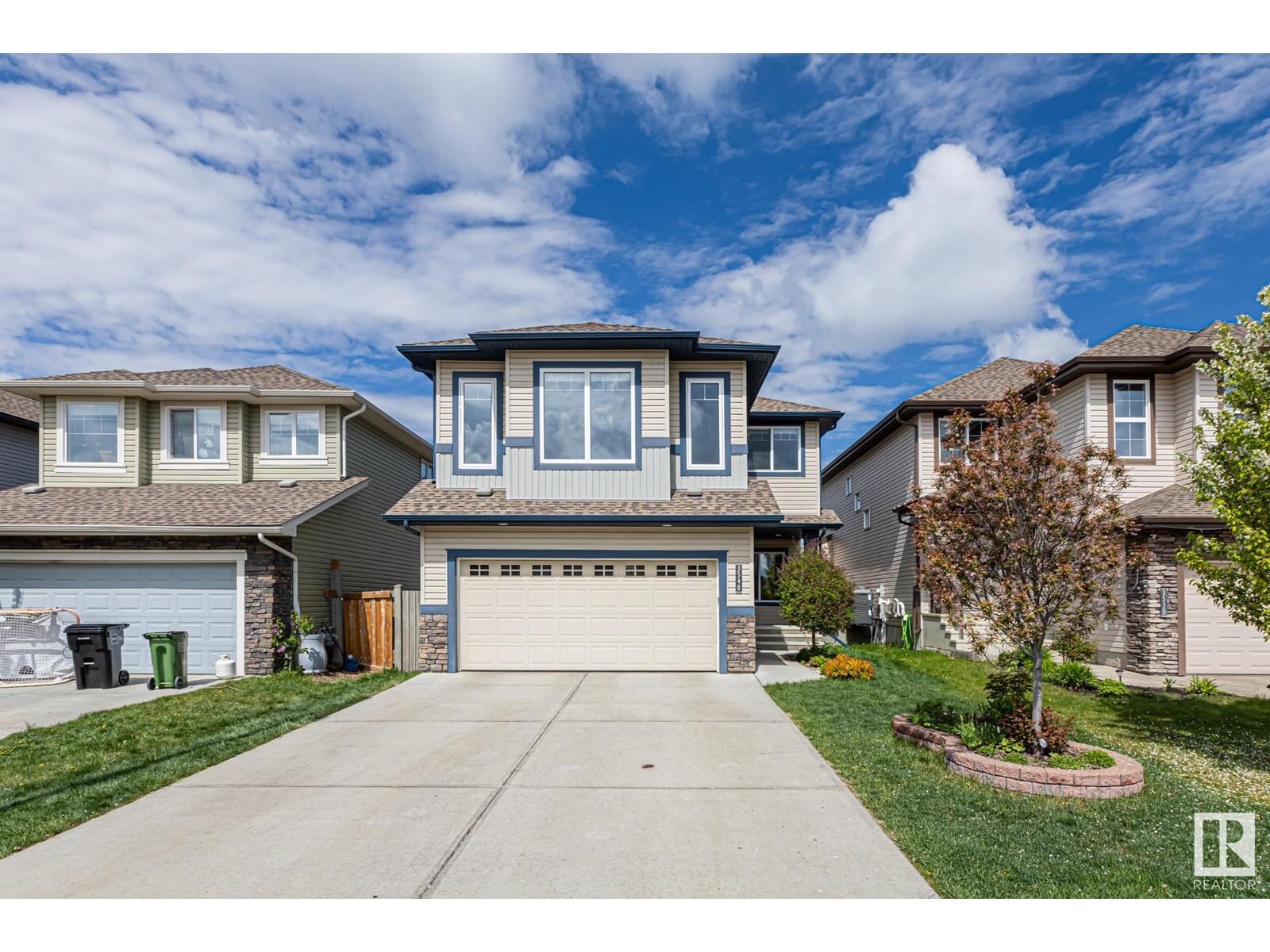












3540 CLAXTON CR SW

,
Edmonton,




Alberta
T6W0Z6

