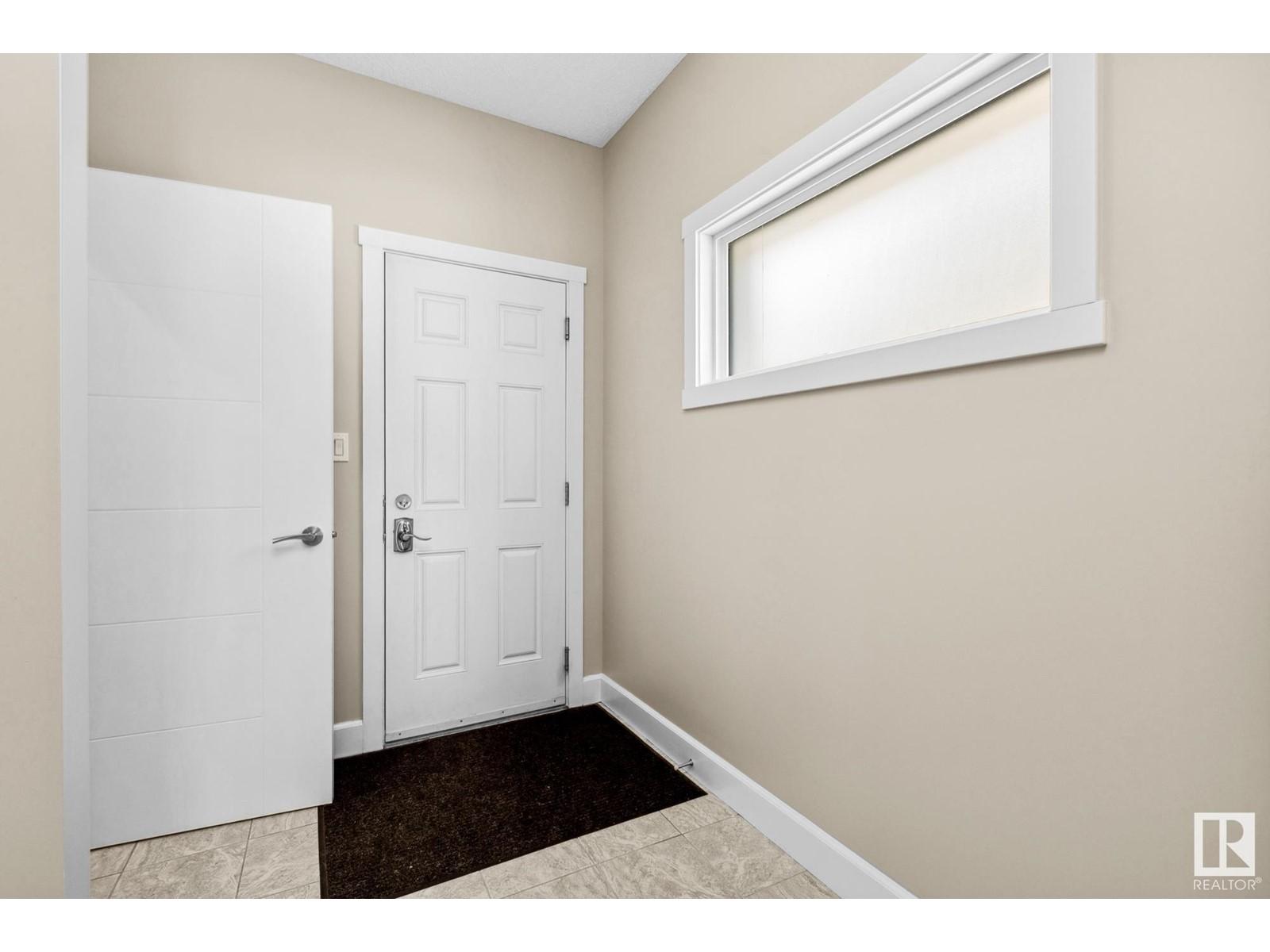 












3540 CLAXTON CR SW

,
Edmonton,




Alberta
T6W0Z6


