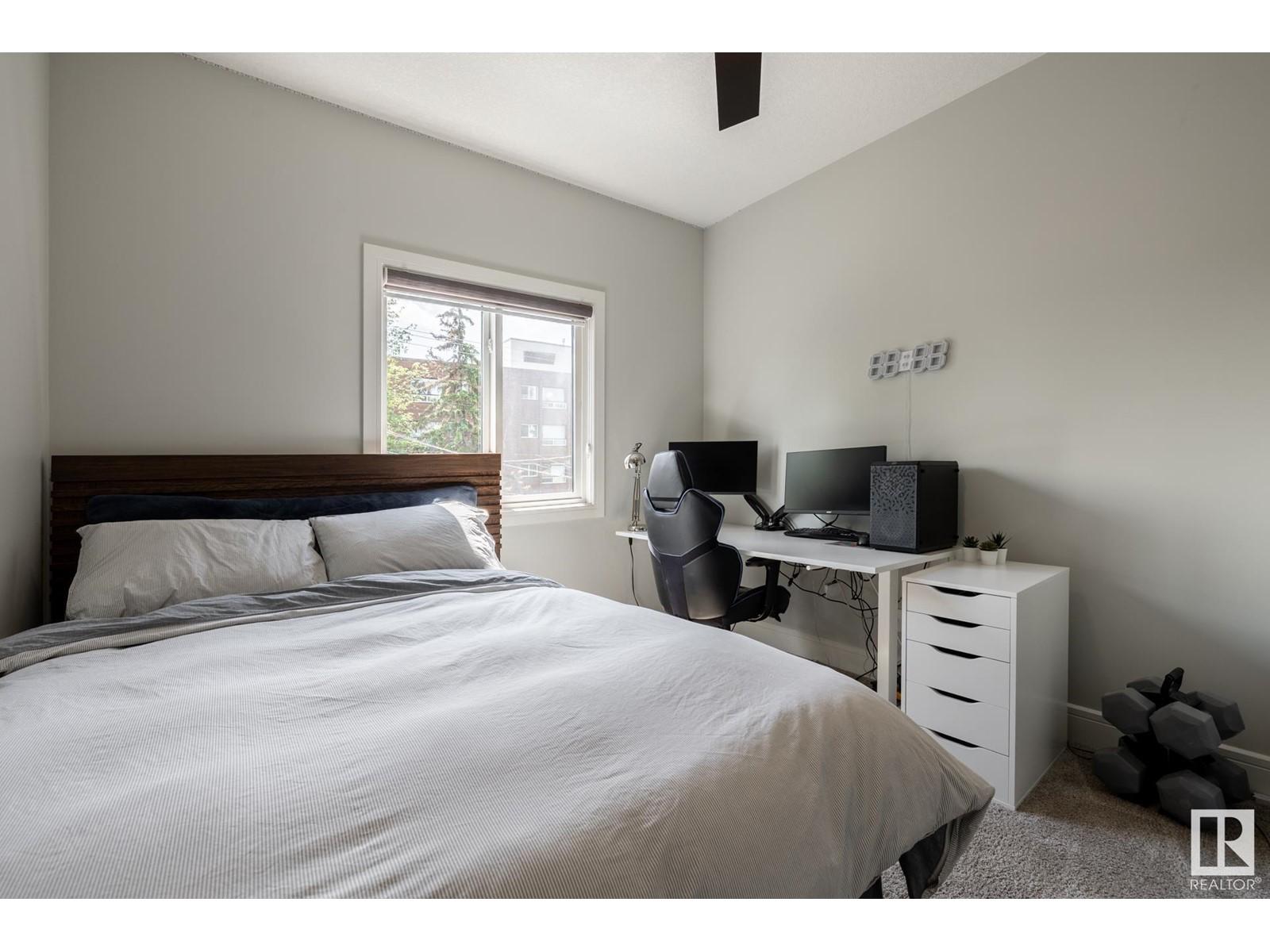 












7727 83 AV NW

,
Edmonton,




Alberta
T6C1A2

