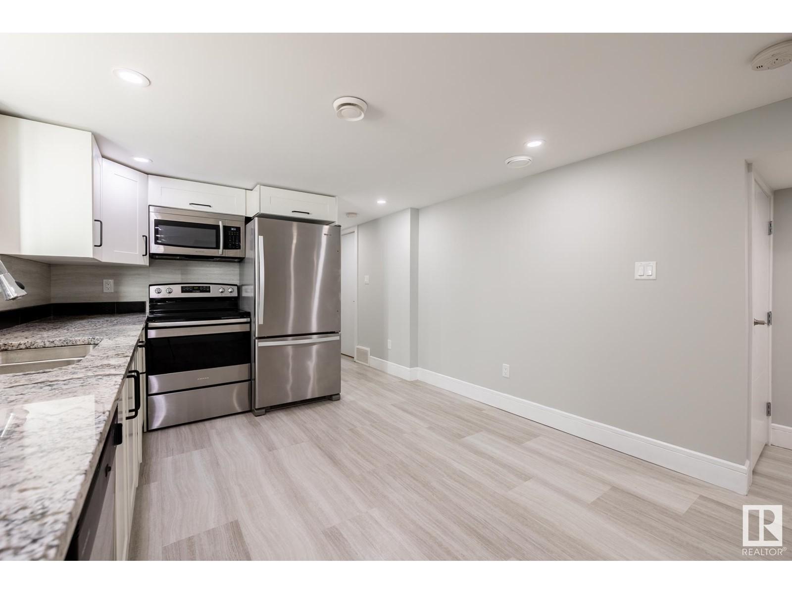 












7727 83 AV NW

,
Edmonton,




Alberta
T6C1A2

