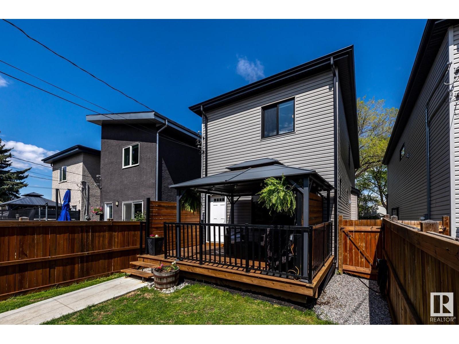 












7727 83 AV NW

,
Edmonton,




Alberta
T6C1A2

