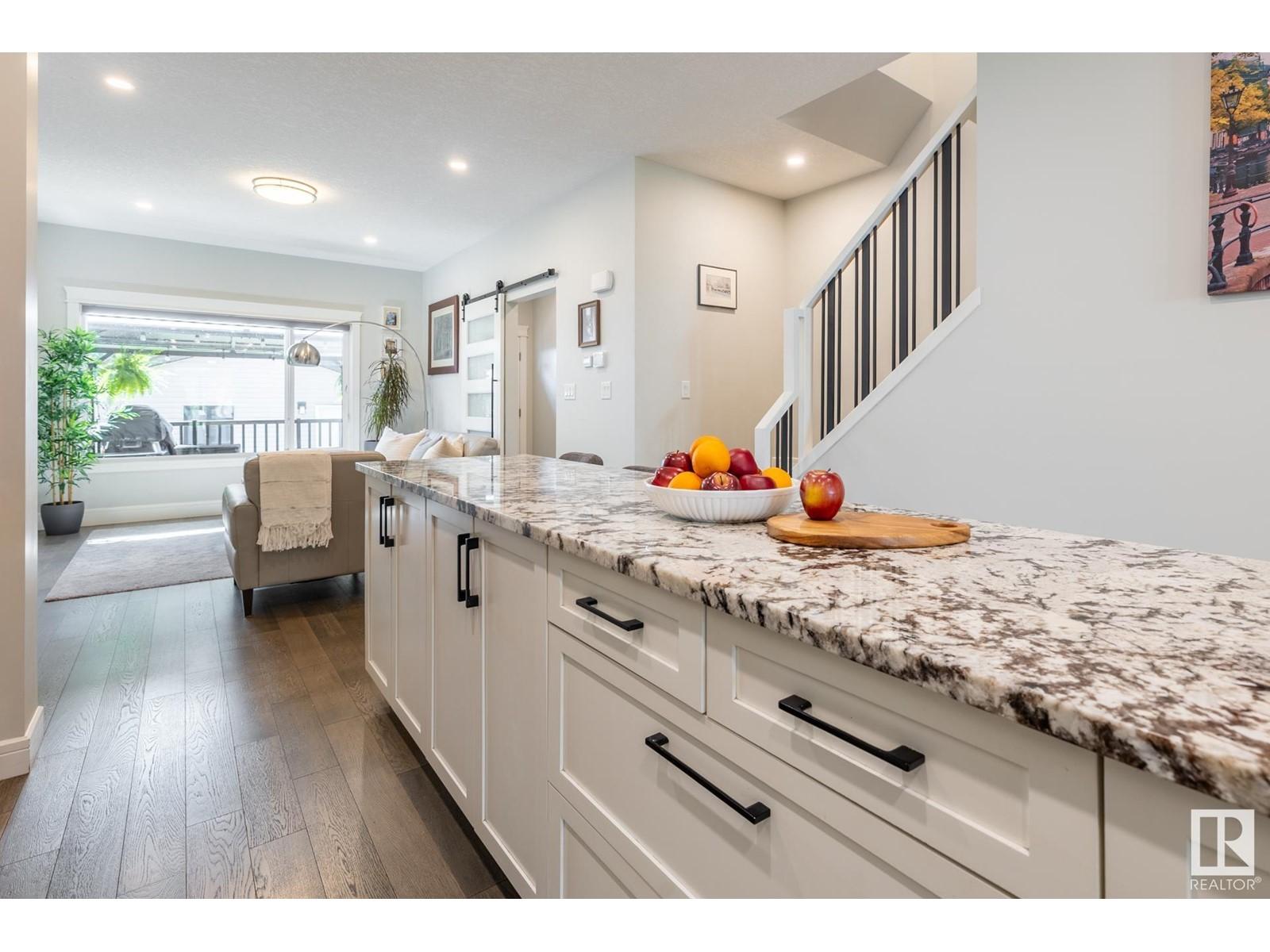 












7727 83 AV NW

,
Edmonton,




Alberta
T6C1A2

