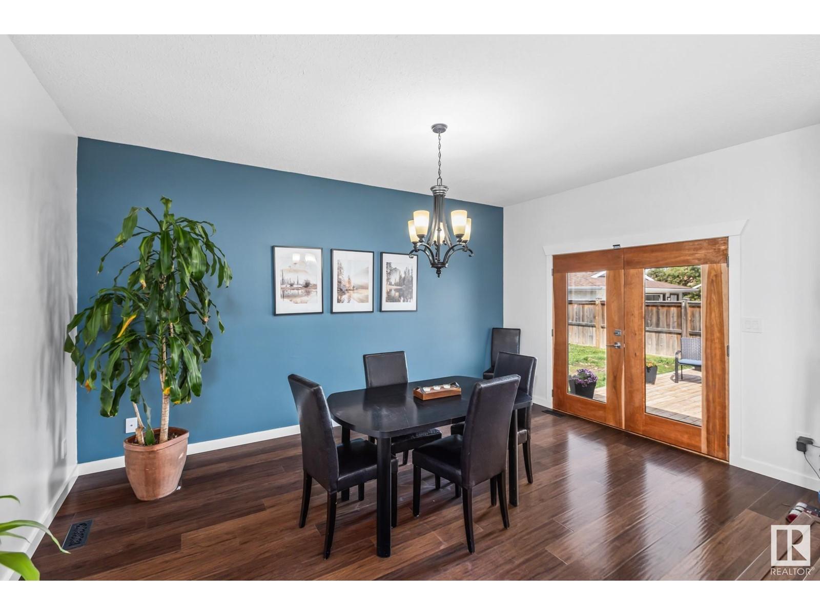 












9208 MORINVILLE DR

,
Morinville,




Alberta
T8R1J7

