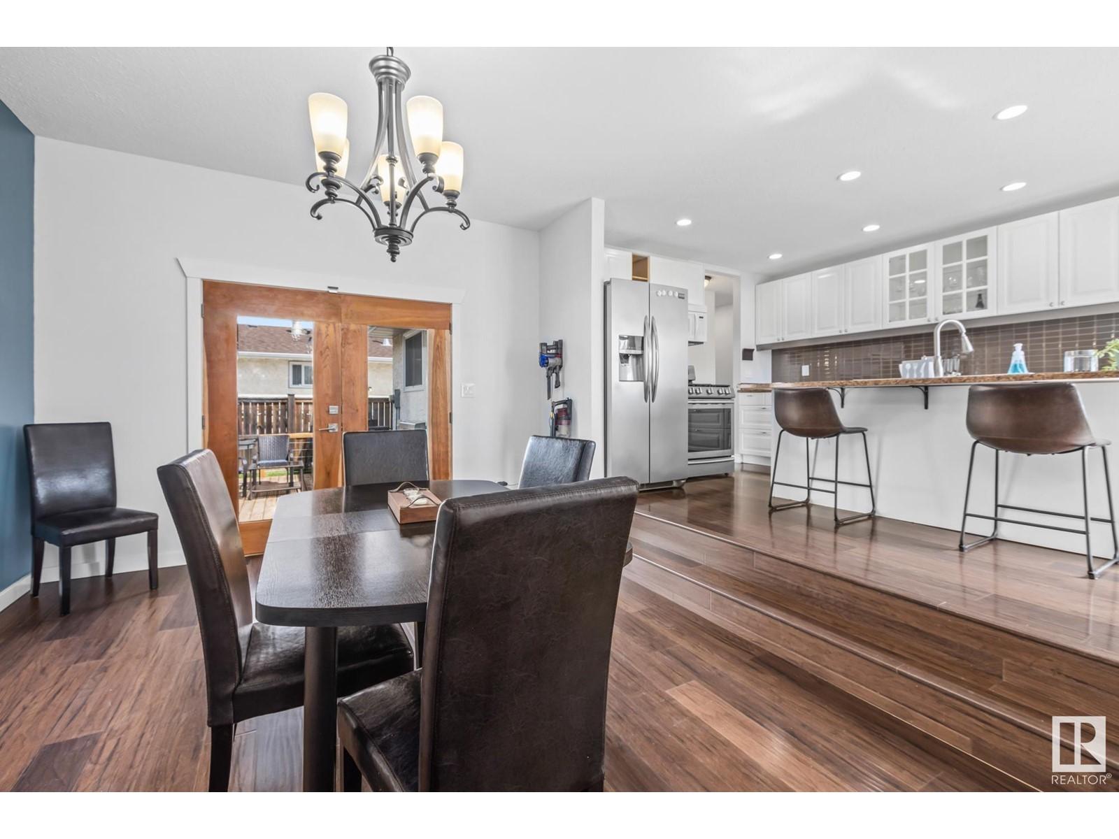 












9208 MORINVILLE DR

,
Morinville,




Alberta
T8R1J7

