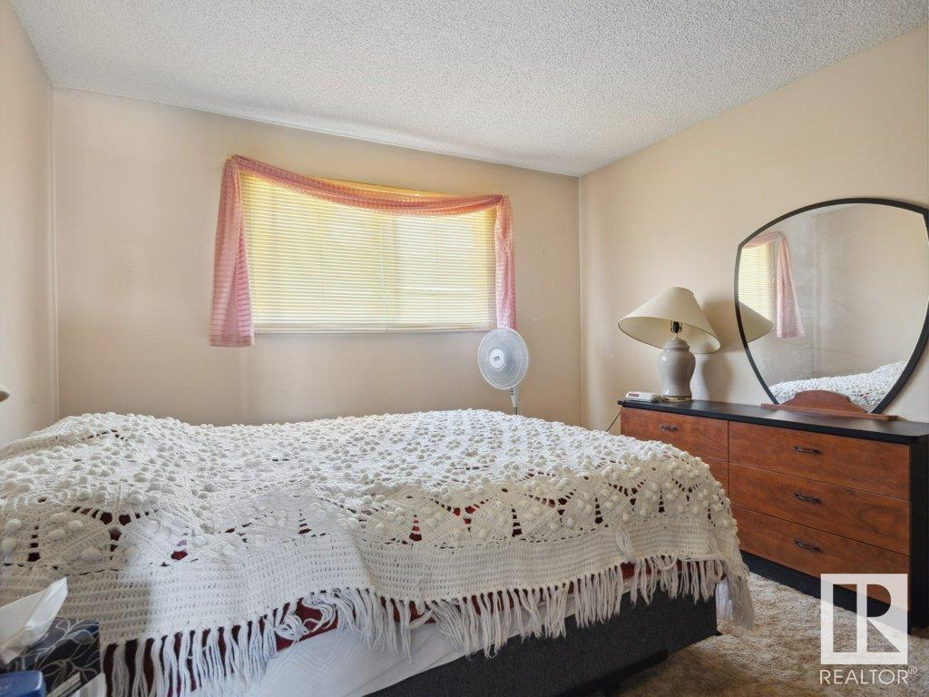 












4346 54 AV

,
Tofield,




Alberta
T0B4J0

