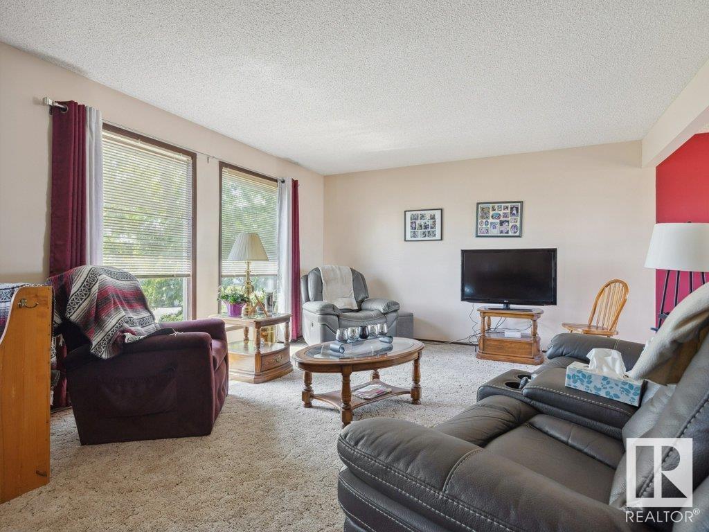 












4346 54 AV

,
Tofield,




Alberta
T0B4J0

