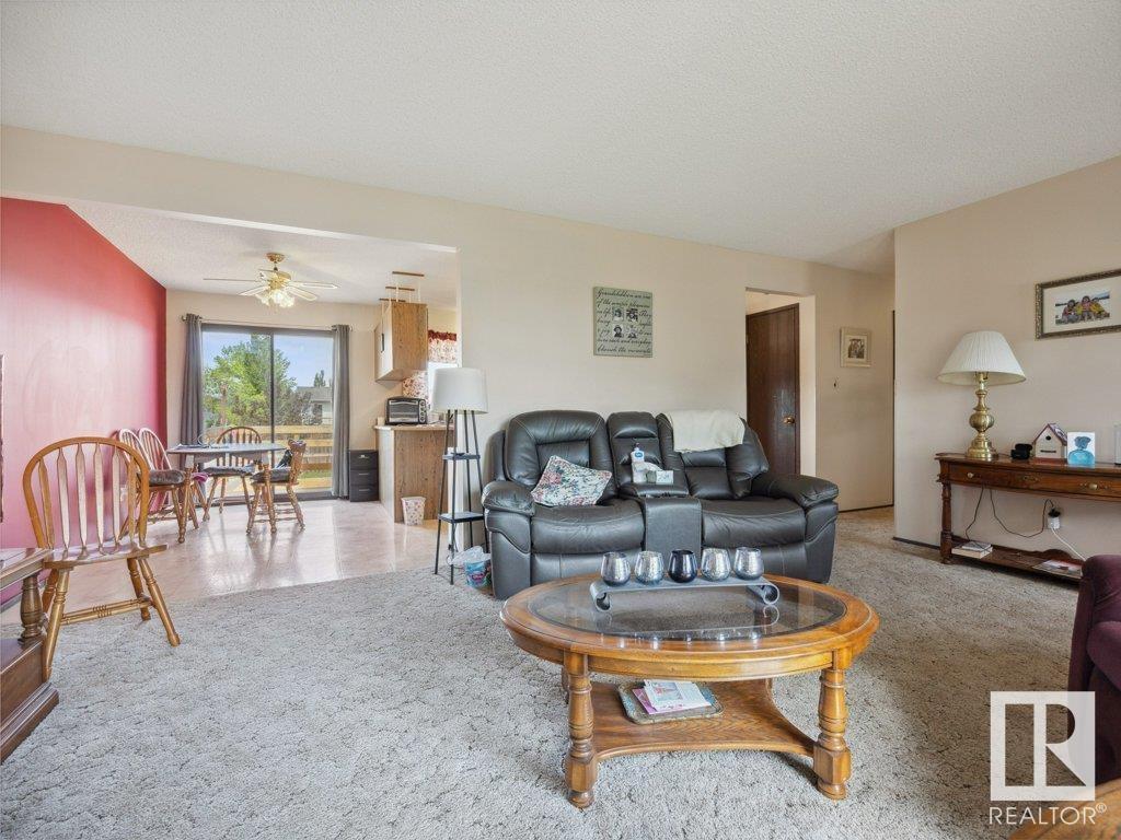 












4346 54 AV

,
Tofield,




Alberta
T0B4J0

