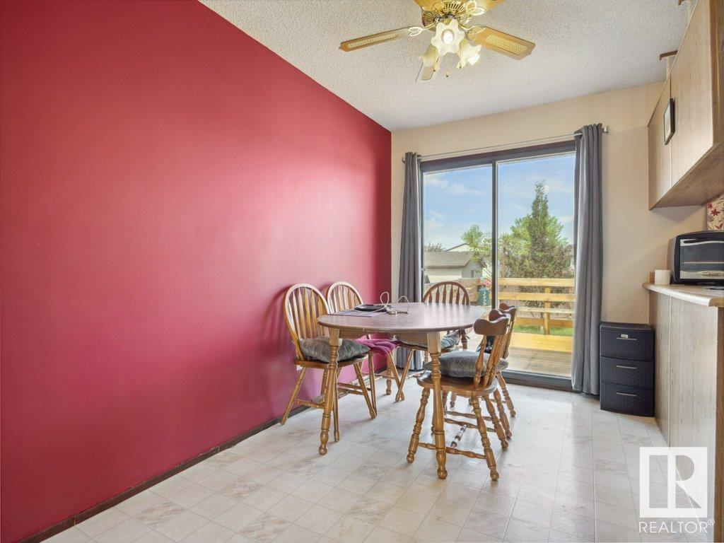 












4346 54 AV

,
Tofield,




Alberta
T0B4J0

