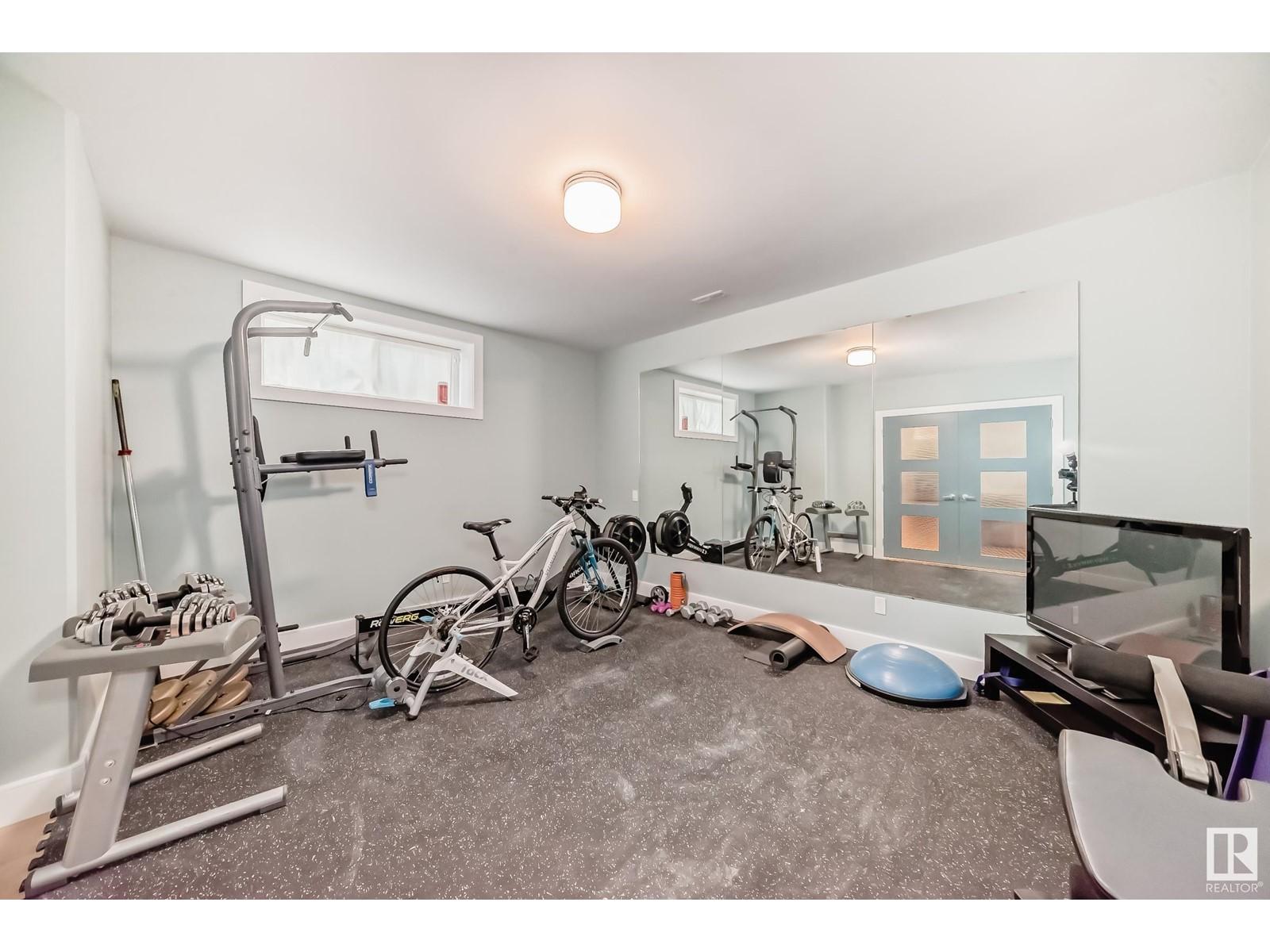












1622 BLACKMORE CO SW

,
Edmonton,




Alberta
T6W1J2

