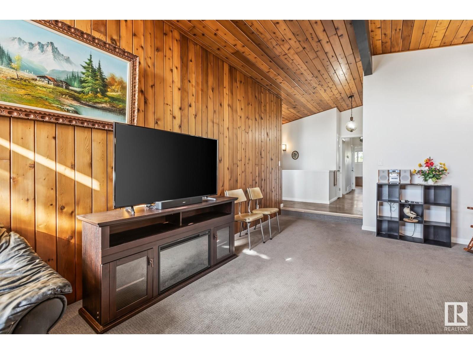 












15020 96 ST NW

,
Edmonton,




Alberta
T5E4B1

