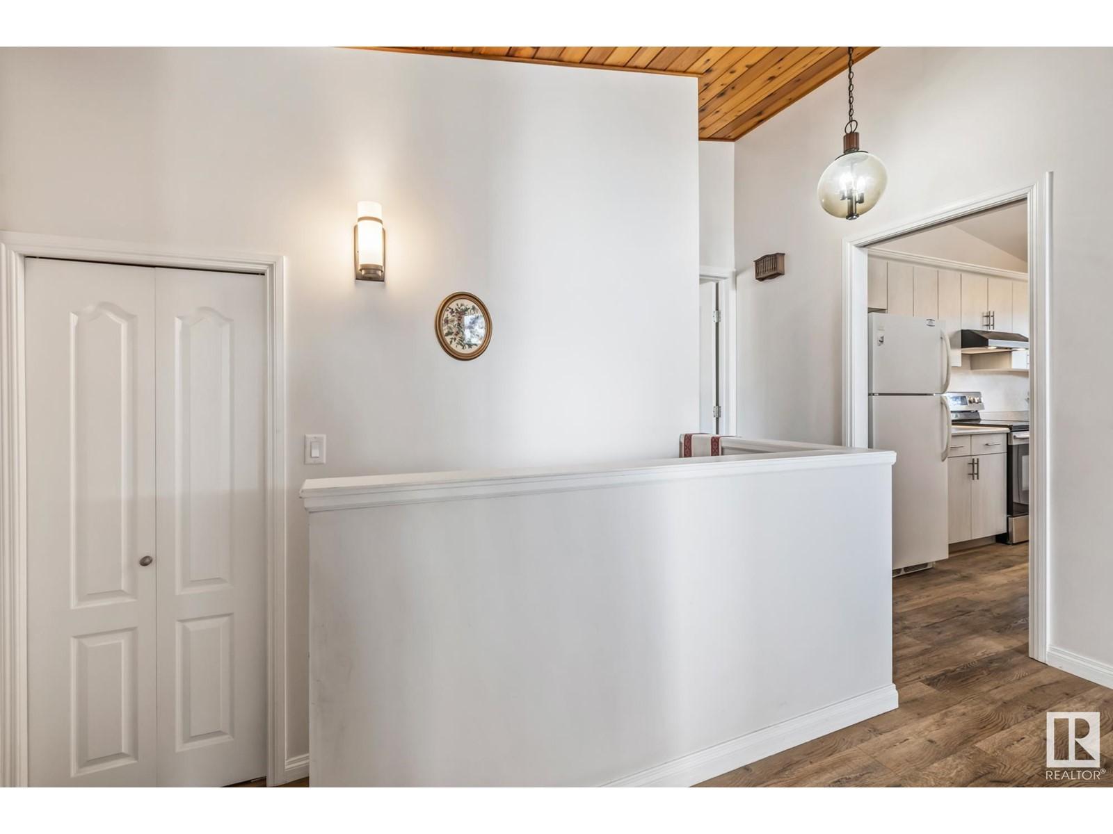 












15020 96 ST NW

,
Edmonton,




Alberta
T5E4B1

