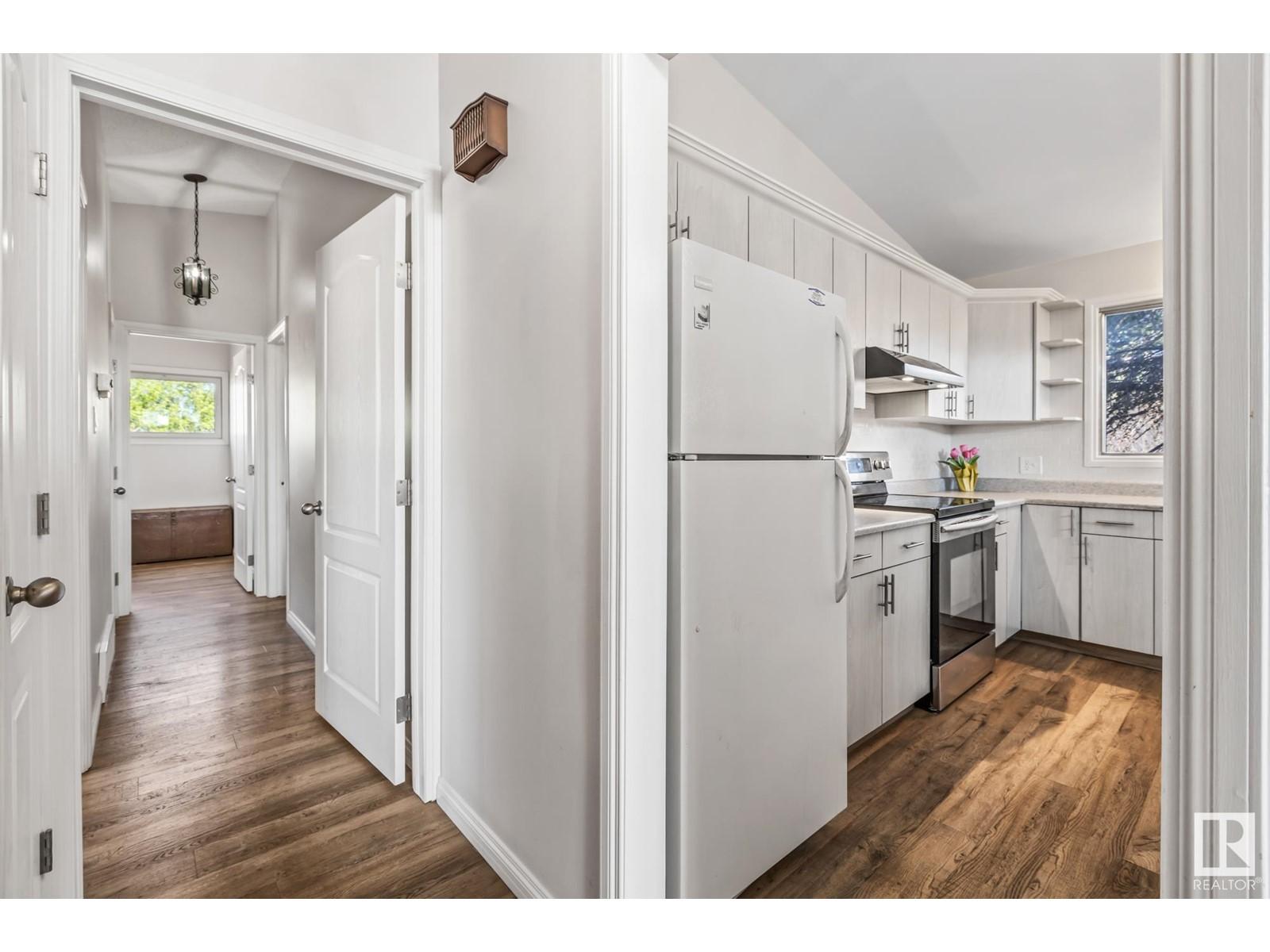 












15020 96 ST NW

,
Edmonton,




Alberta
T5E4B1

