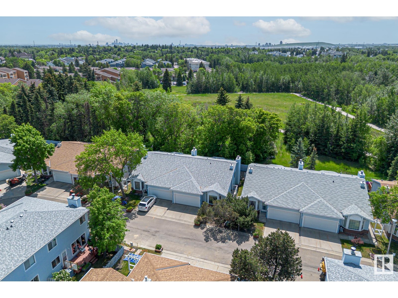 












#24 35 GRANDIN RD

,
St. Albert,




Alberta
T8N5W2

