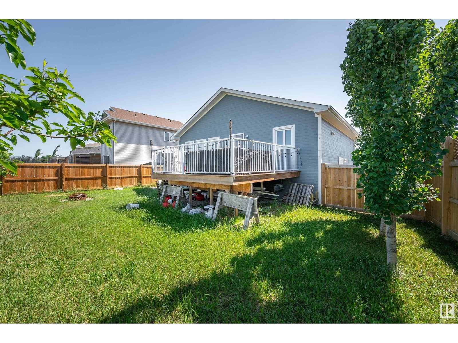 












120 HOULE DR

,
Morinville,




Alberta
T8R0E1


