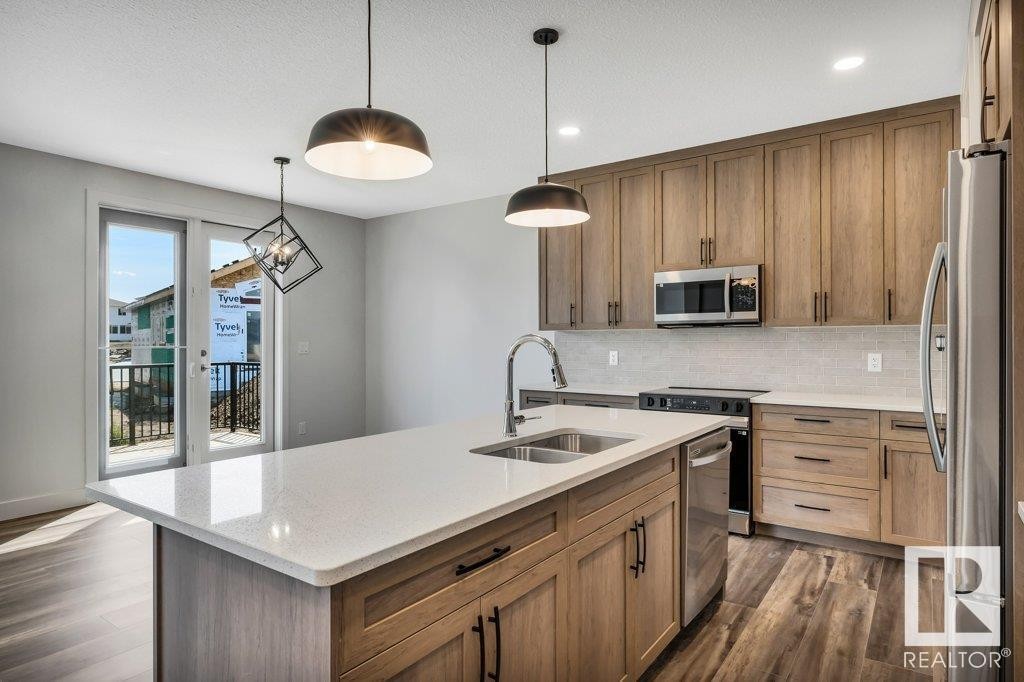 












13 HILLWOOD TC

,
Spruce Grove,




Alberta
T7X0X4

