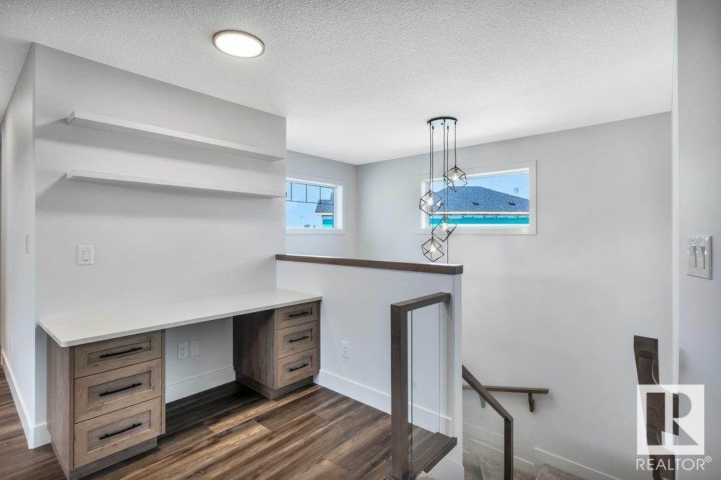 












13 HILLWOOD TC

,
Spruce Grove,




Alberta
T7X0X4

