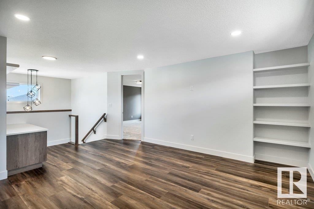 












13 HILLWOOD TC

,
Spruce Grove,




Alberta
T7X0X4

