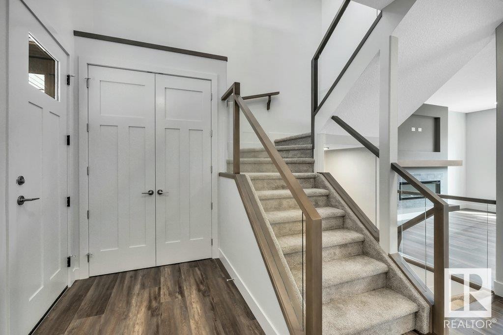 












13 HILLWOOD TC

,
Spruce Grove,




Alberta
T7X0X4

