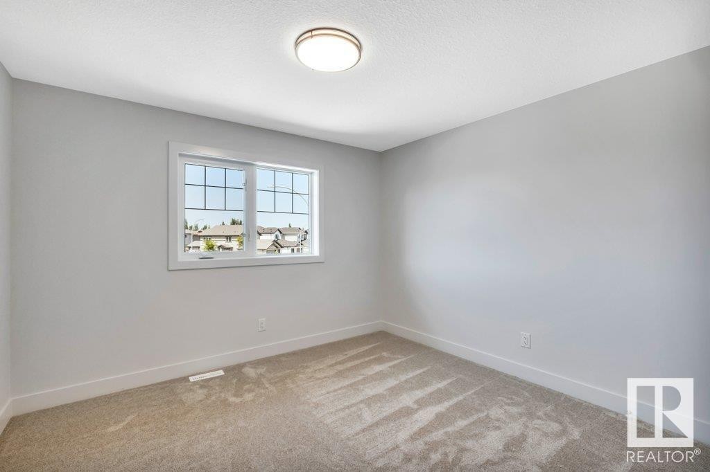 












13 HILLWOOD TC

,
Spruce Grove,




Alberta
T7X0X4

