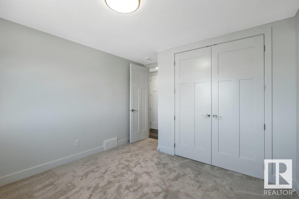












13 HILLWOOD TC

,
Spruce Grove,




Alberta
T7X0X4

