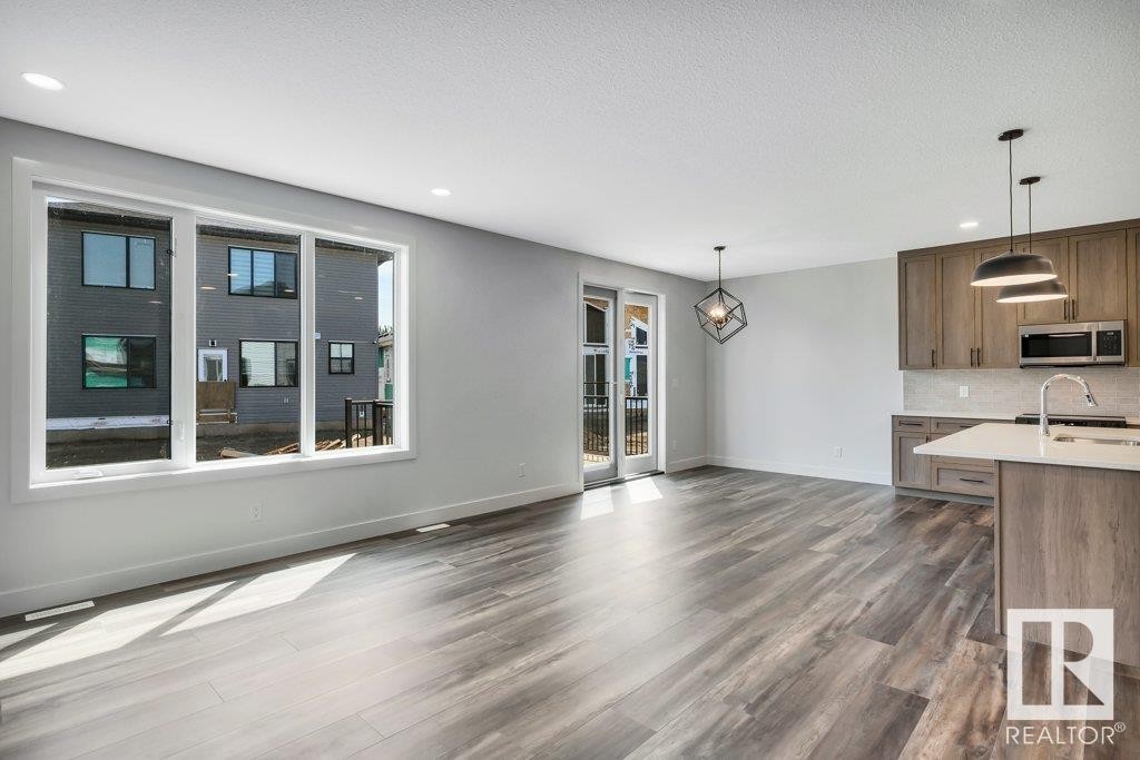 












13 HILLWOOD TC

,
Spruce Grove,




Alberta
T7X0X4

