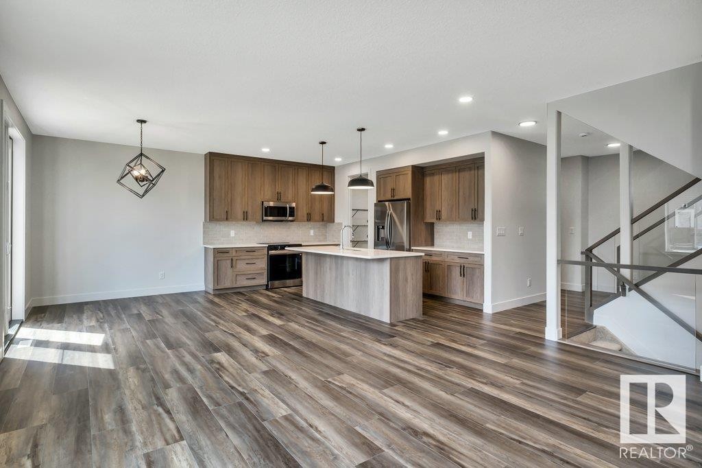












13 HILLWOOD TC

,
Spruce Grove,




Alberta
T7X0X4

