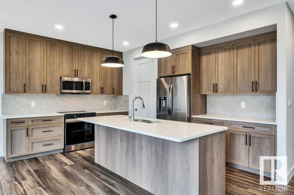 












13 HILLWOOD TC

,
Spruce Grove,




Alberta
T7X0X4

