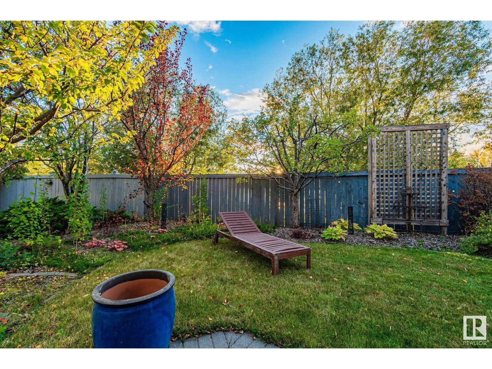












3720 32 ST NW

,
Edmonton,




Alberta
T6T1G1

