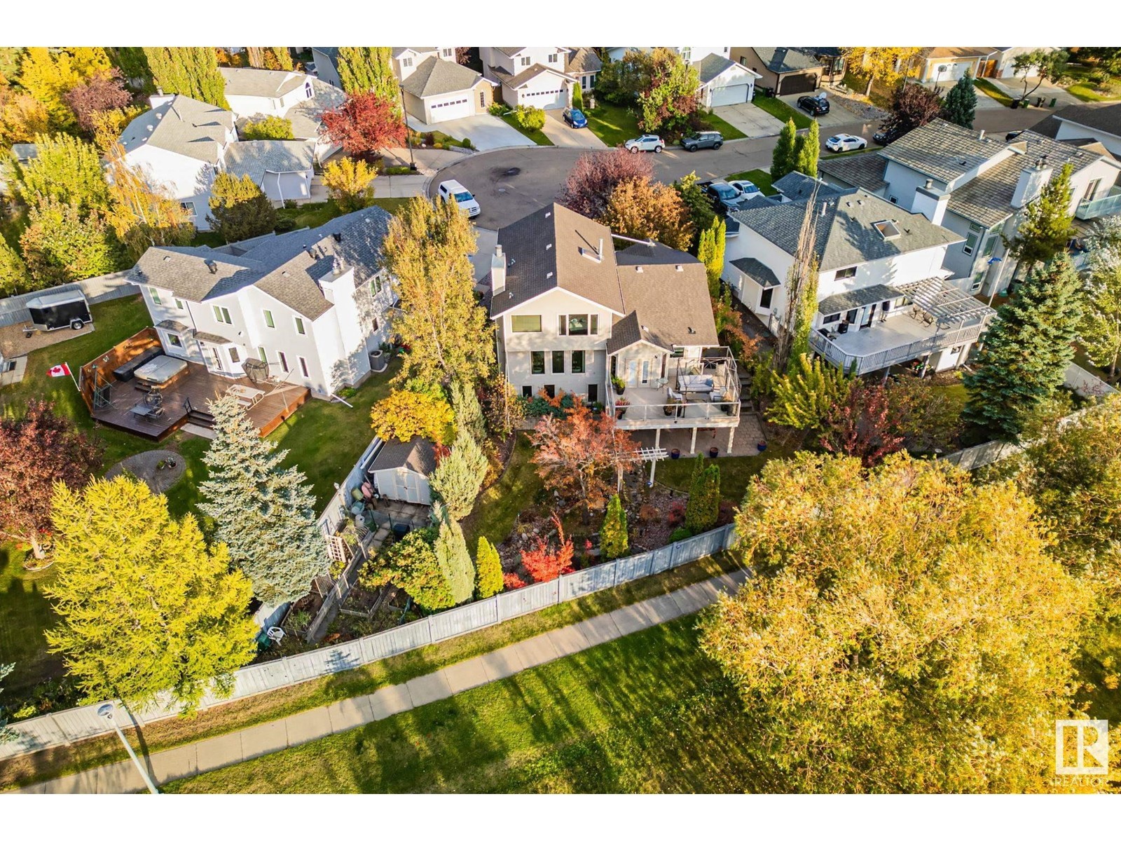 












3720 32 ST NW

,
Edmonton,




Alberta
T6T1G1

