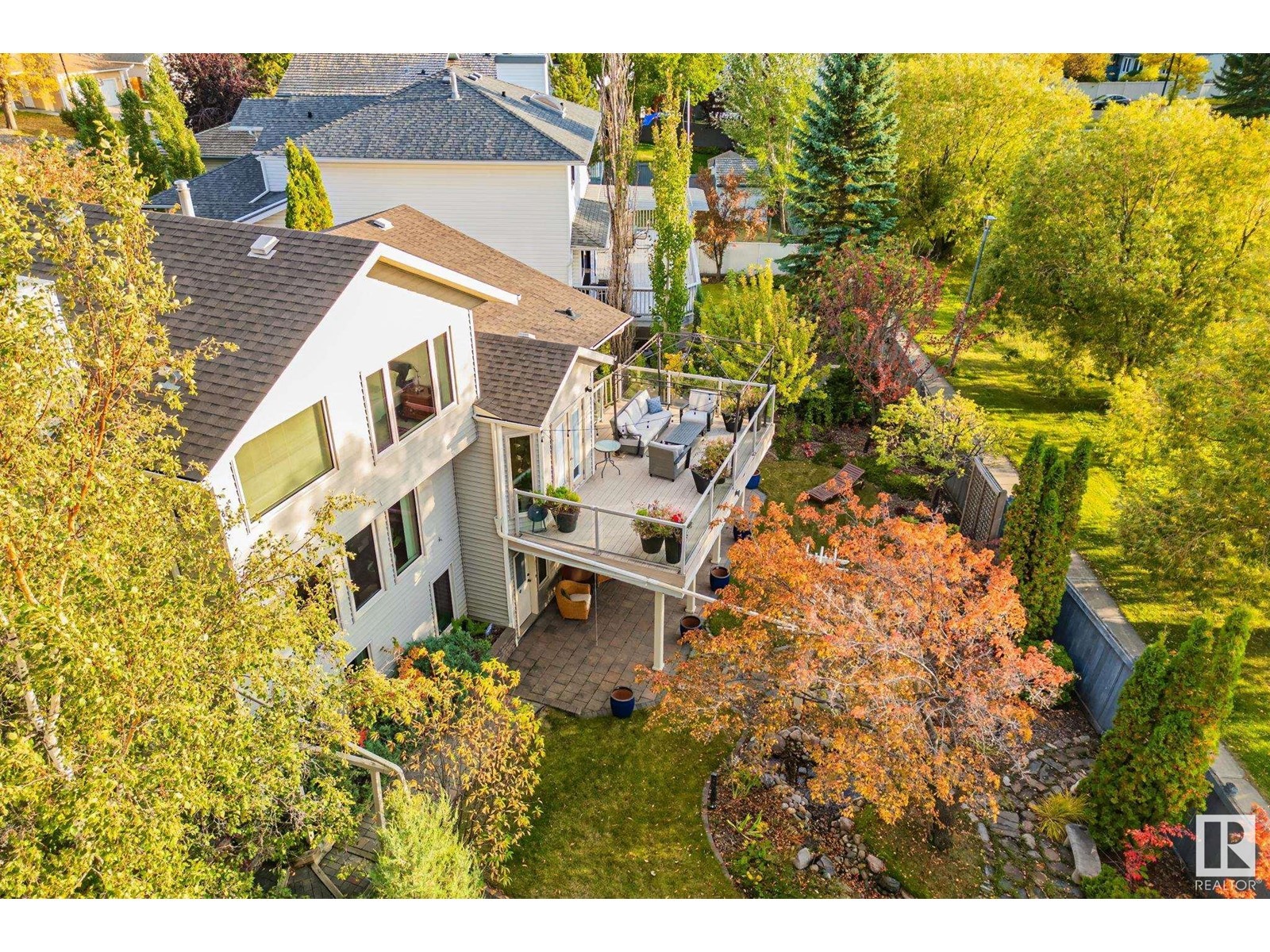 












3720 32 ST NW

,
Edmonton,




Alberta
T6T1G1

