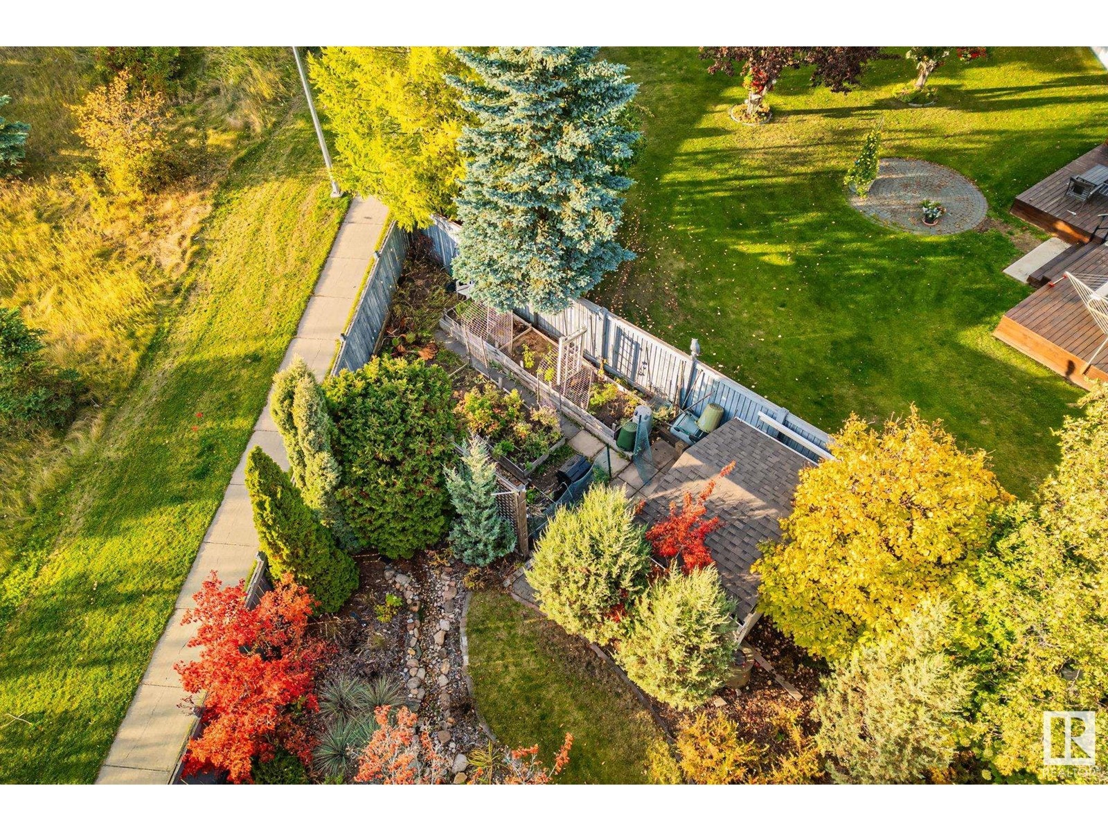












3720 32 ST NW

,
Edmonton,




Alberta
T6T1G1

