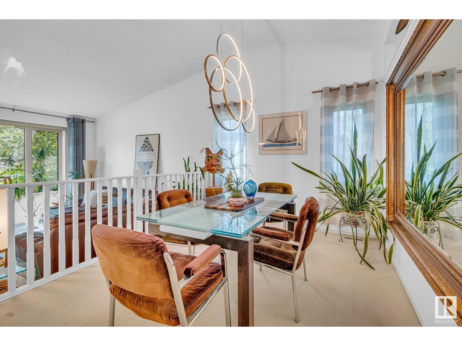 












3720 32 ST NW

,
Edmonton,




Alberta
T6T1G1

