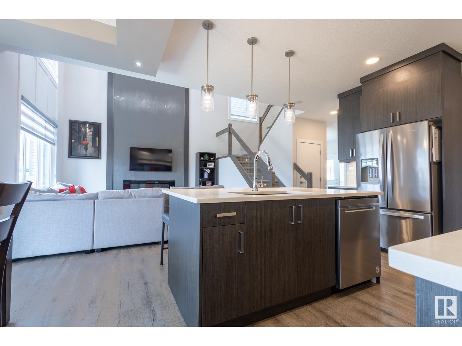 












7432 174 AV NW

,
Edmonton,




Alberta
T5Z0J7

