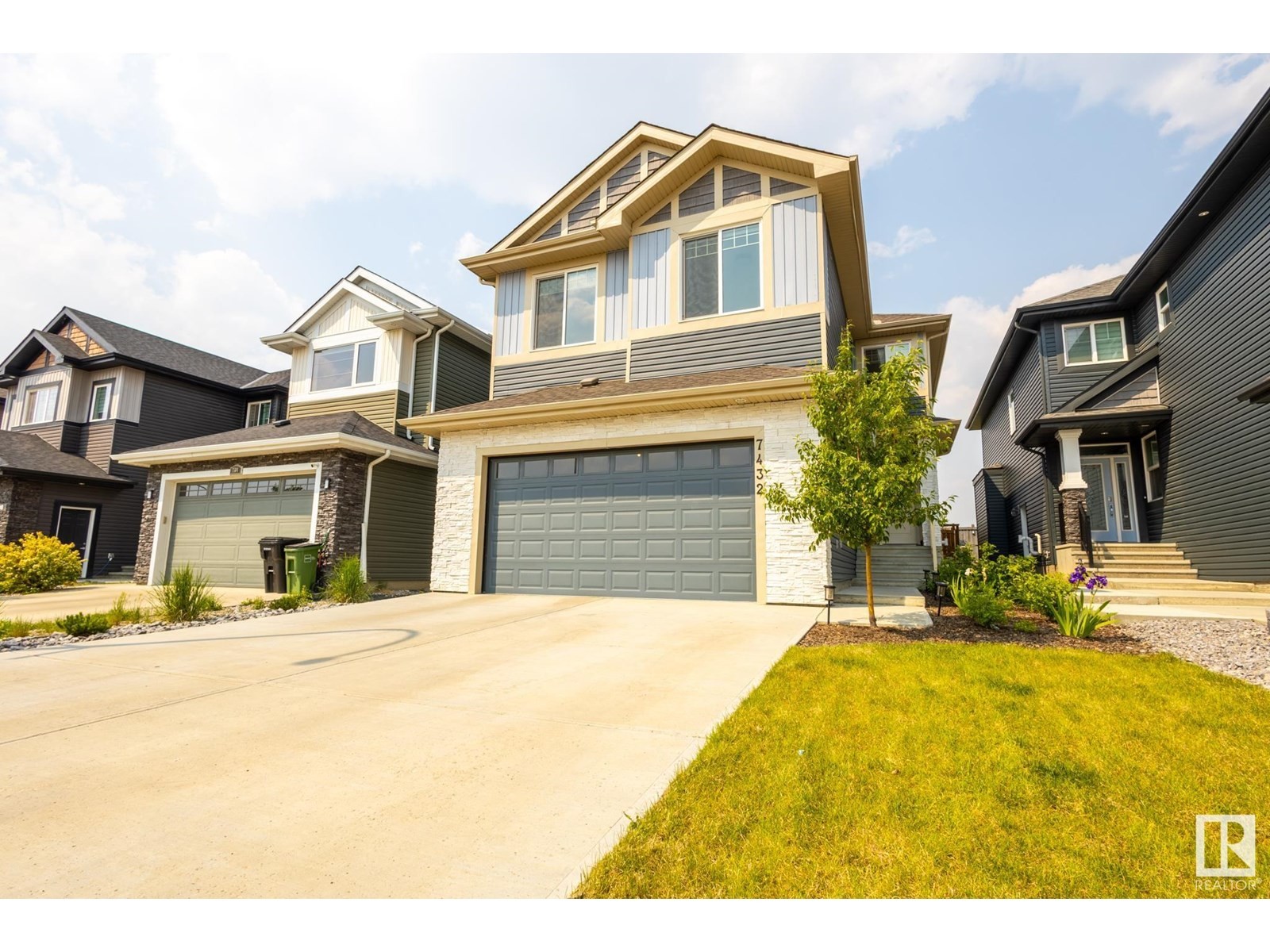 












7432 174 AV NW

,
Edmonton,




Alberta
T5Z0J7


