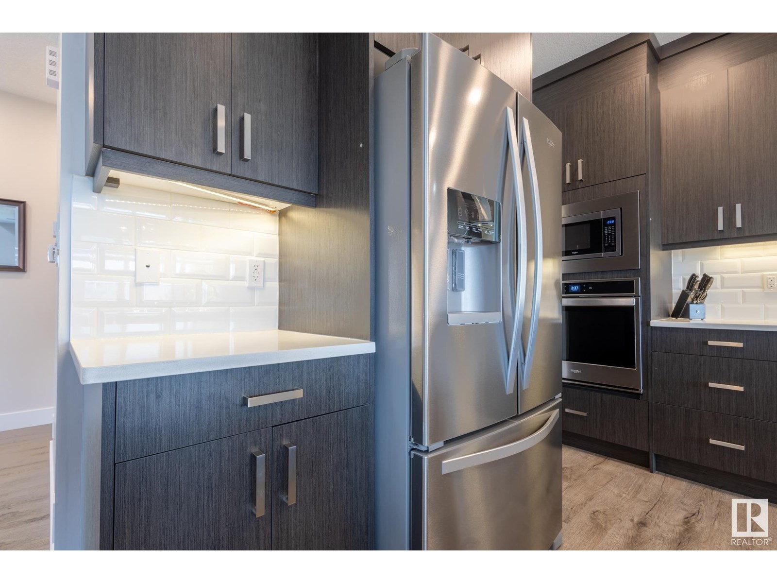 












7432 174 AV NW

,
Edmonton,




Alberta
T5Z0J7

