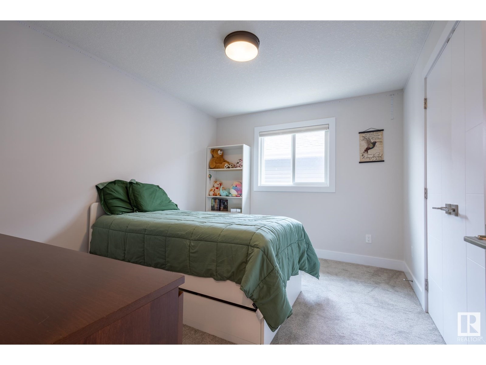 












7432 174 AV NW

,
Edmonton,




Alberta
T5Z0J7

