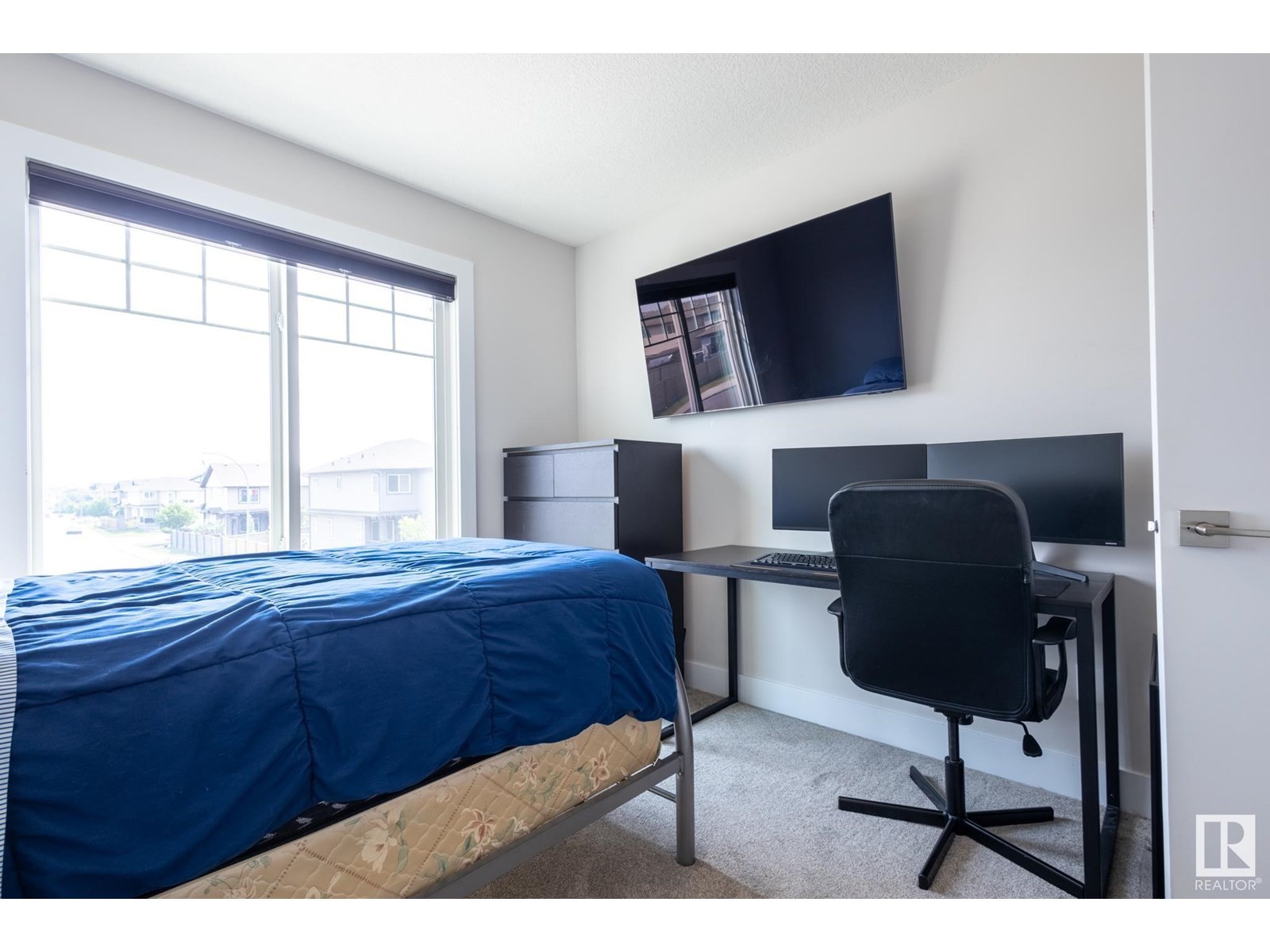 












7432 174 AV NW

,
Edmonton,




Alberta
T5Z0J7

