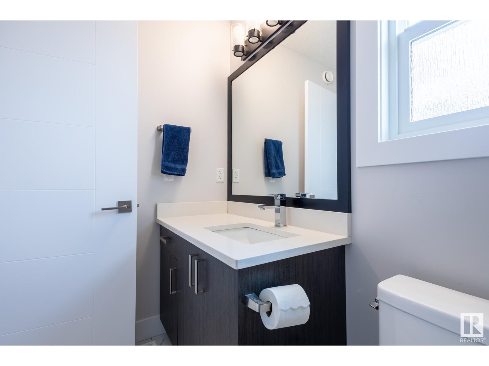 












7432 174 AV NW

,
Edmonton,




Alberta
T5Z0J7

