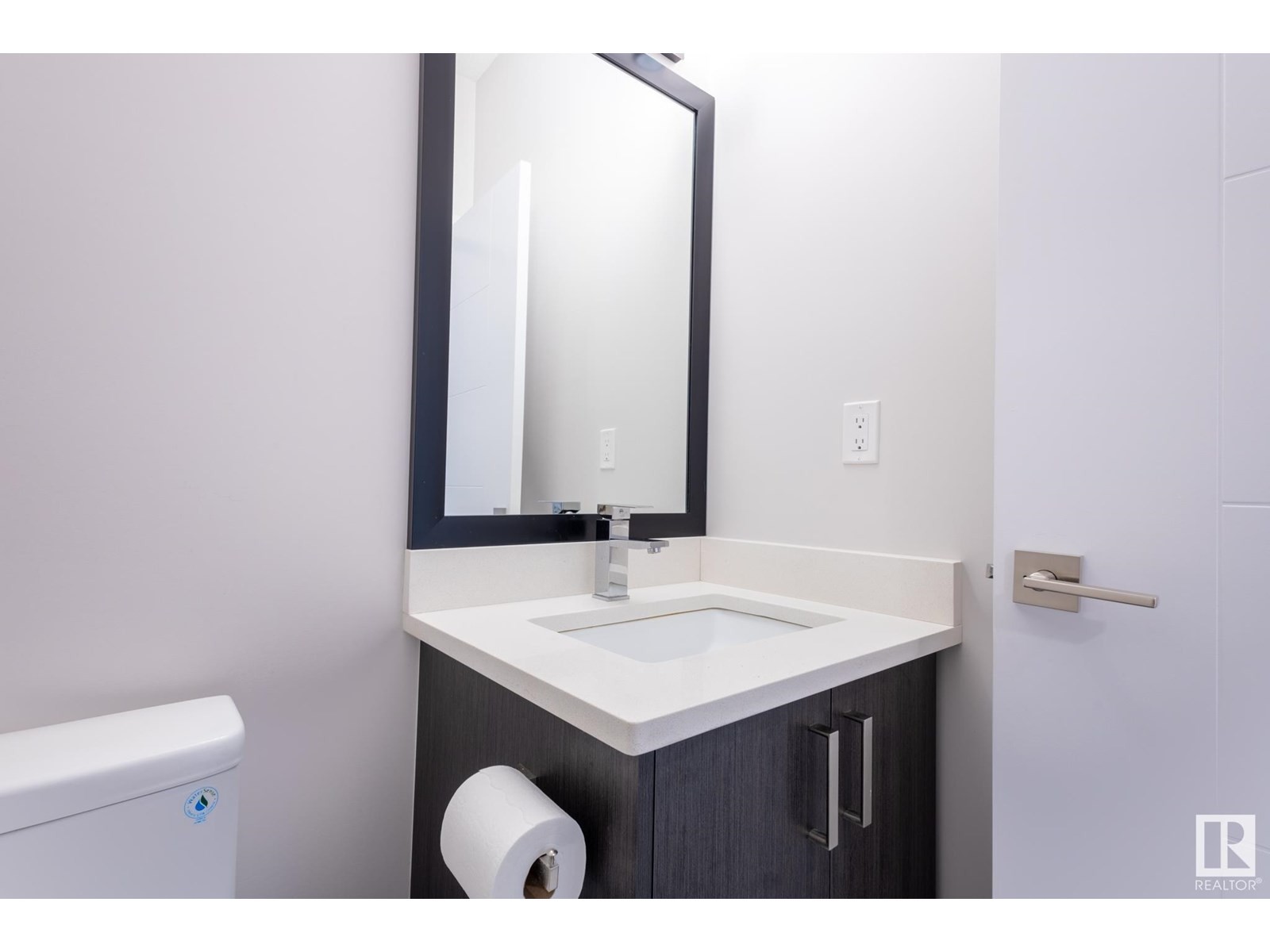 












7432 174 AV NW

,
Edmonton,




Alberta
T5Z0J7

