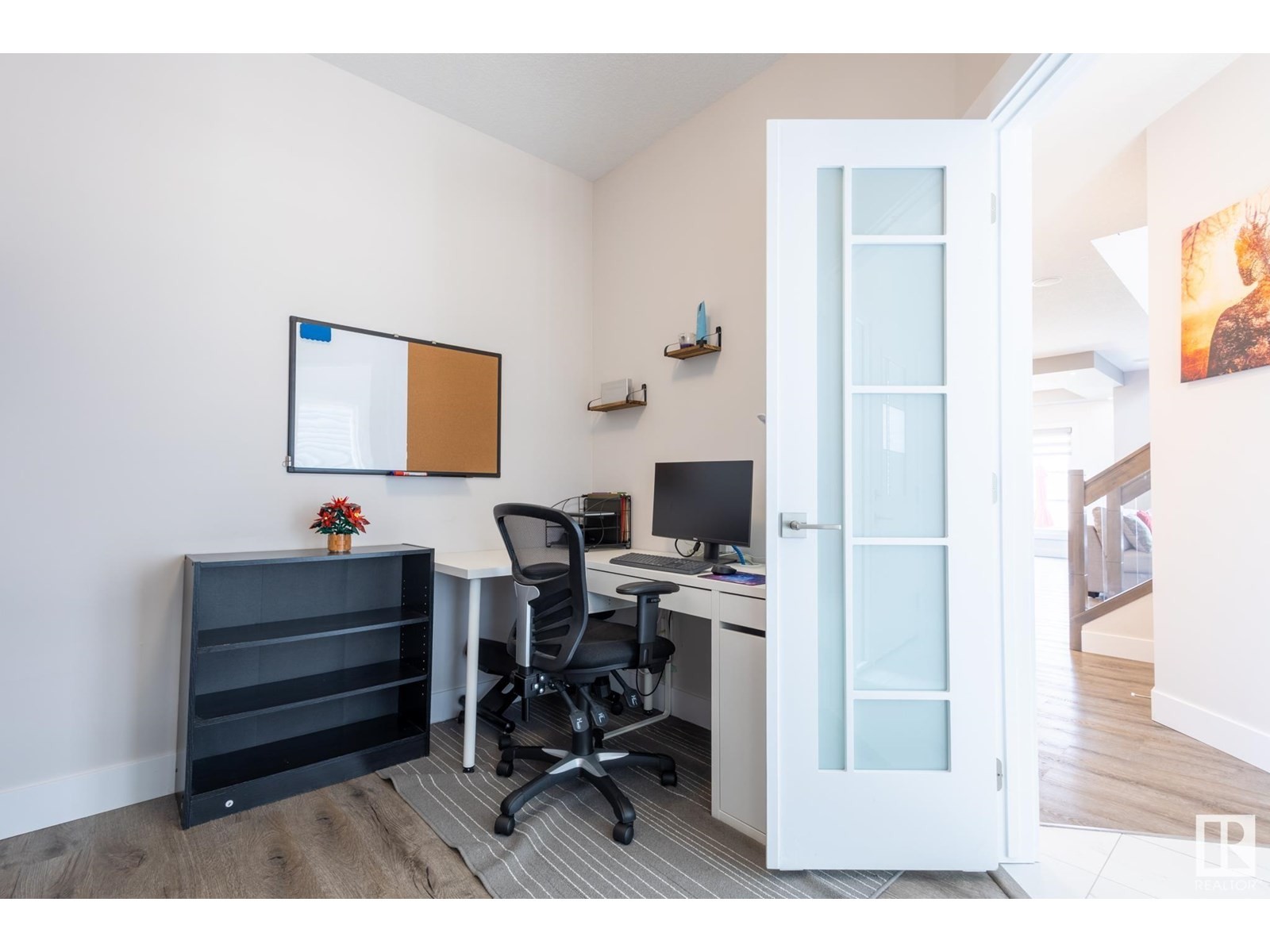 












7432 174 AV NW

,
Edmonton,




Alberta
T5Z0J7

