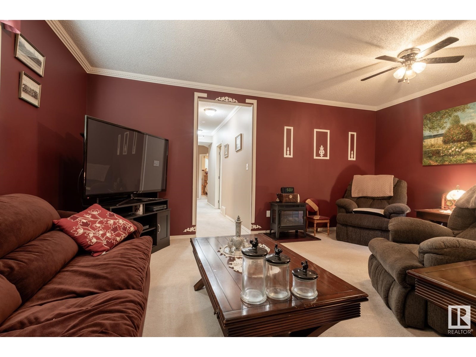 












15927 38 ST NW

,
Edmonton,




Alberta
T5Y3E9

