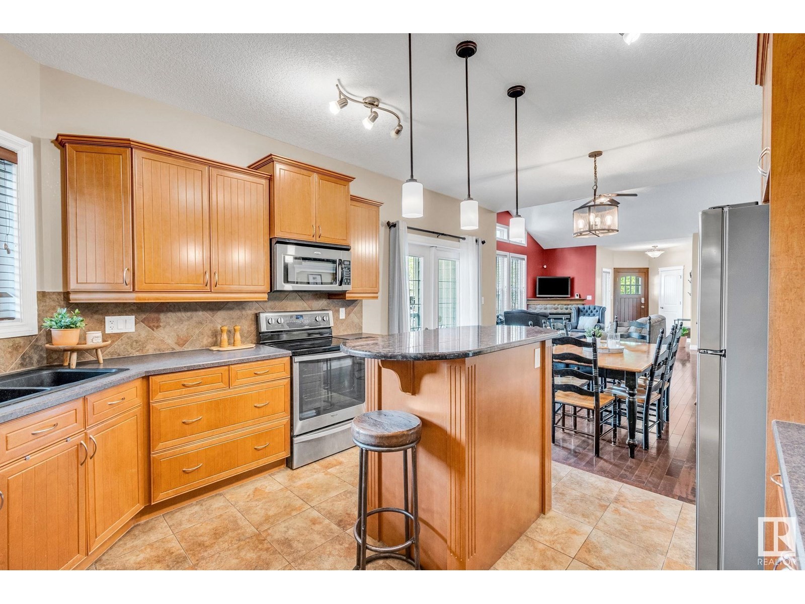












5101 CHATEAU CO

,
Beaumont,




Alberta
T4X1W5

