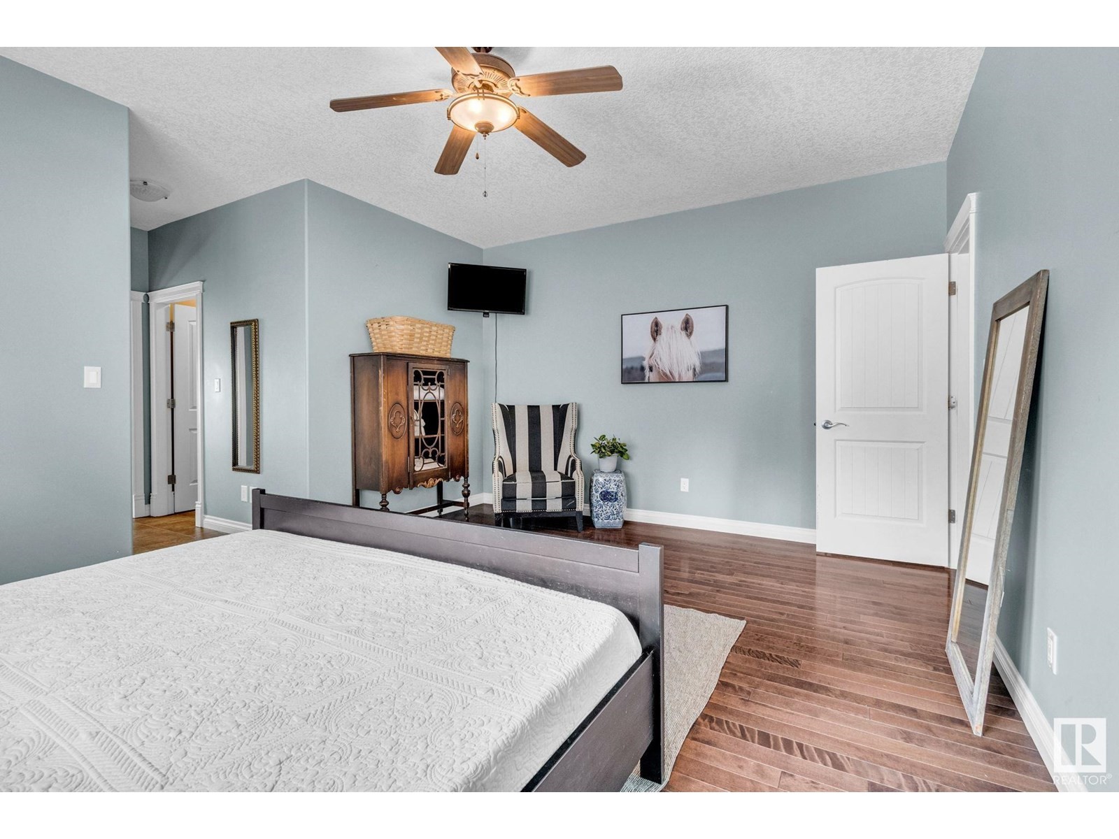 












5101 CHATEAU CO

,
Beaumont,




Alberta
T4X1W5

