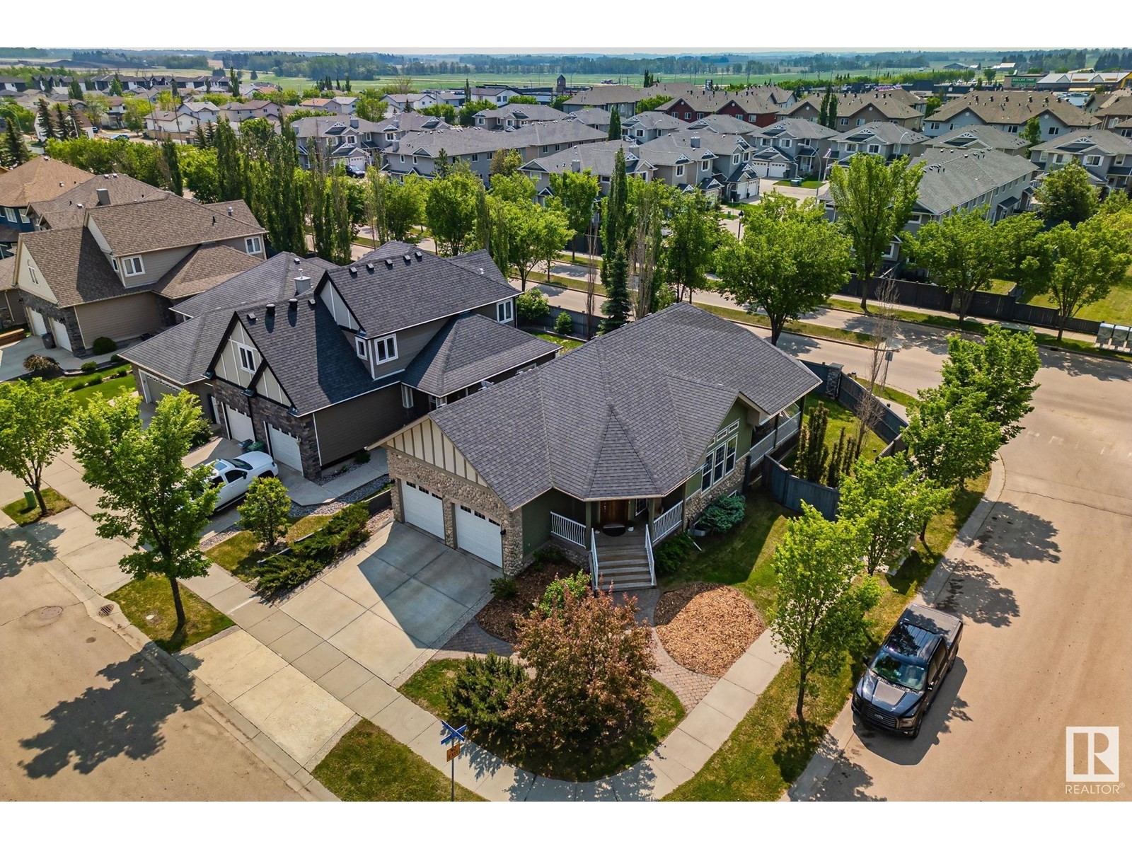 












5101 CHATEAU CO

,
Beaumont,




Alberta
T4X1W5

