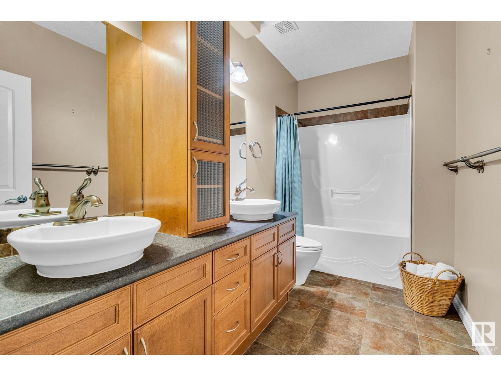












5101 CHATEAU CO

,
Beaumont,




Alberta
T4X1W5

