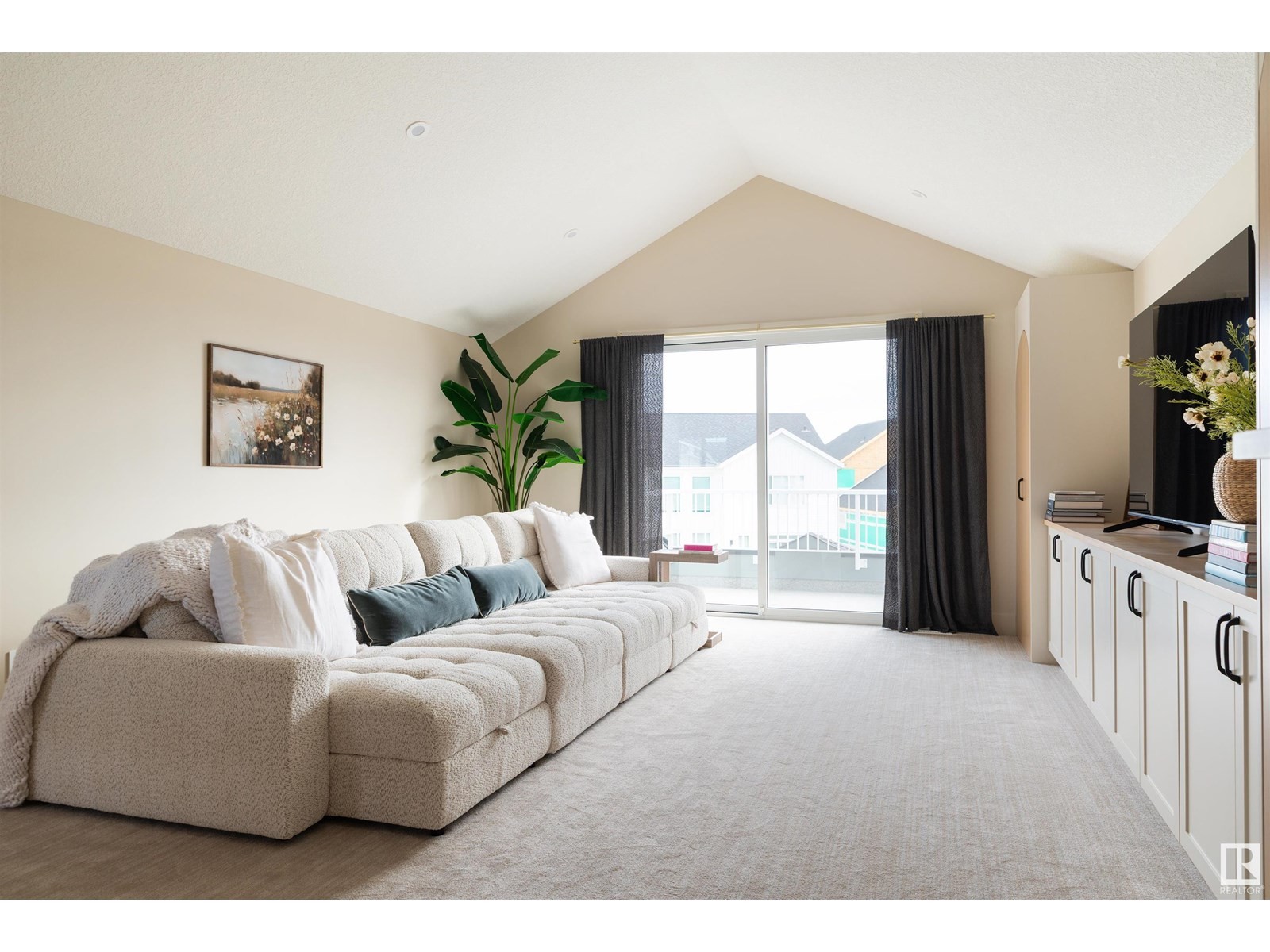 












8 JARDIN PL

,
St. Albert,




Alberta
T8N8A2

