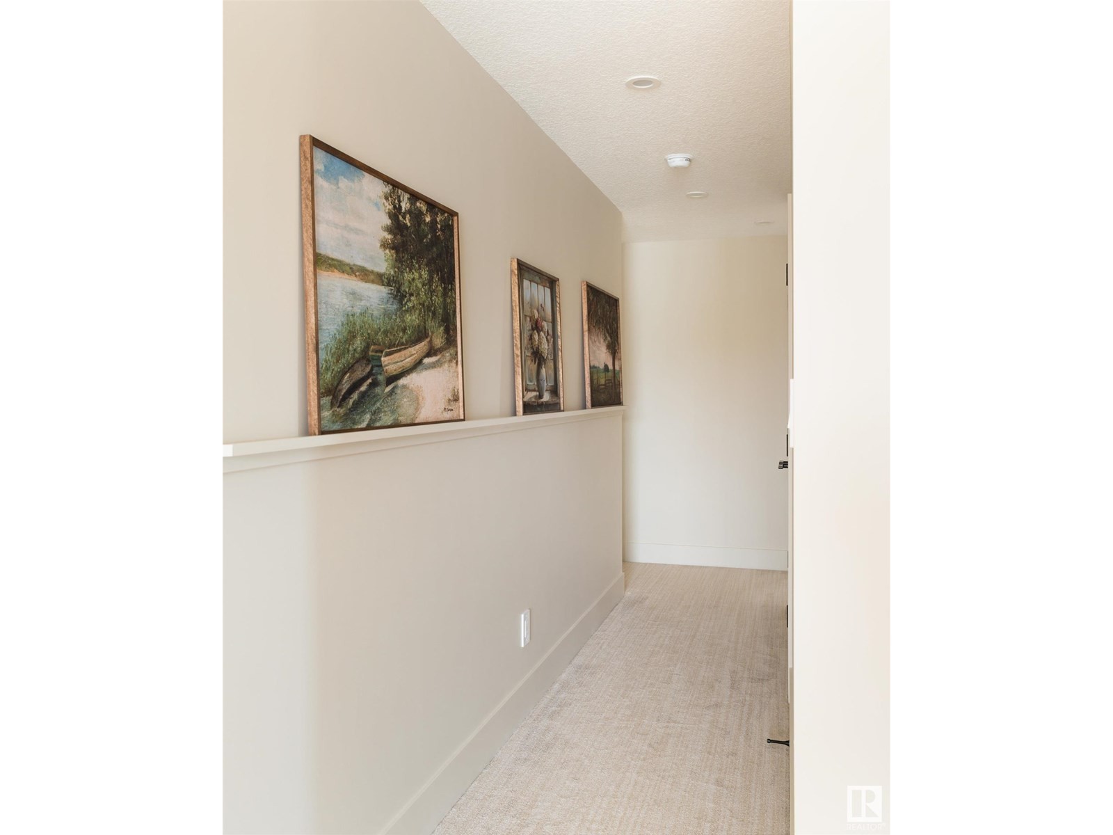 












8 JARDIN PL

,
St. Albert,




Alberta
T8N8A2

